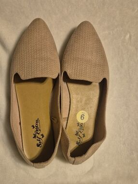 Self Esteem Pointed-Toe Taupe Textured Flats